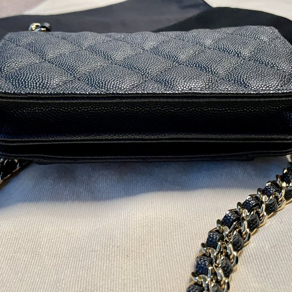 Chanel Caviar Quilted Pocket Twins Clutch With Chain in Black | Brand New - Picture 2 of 11